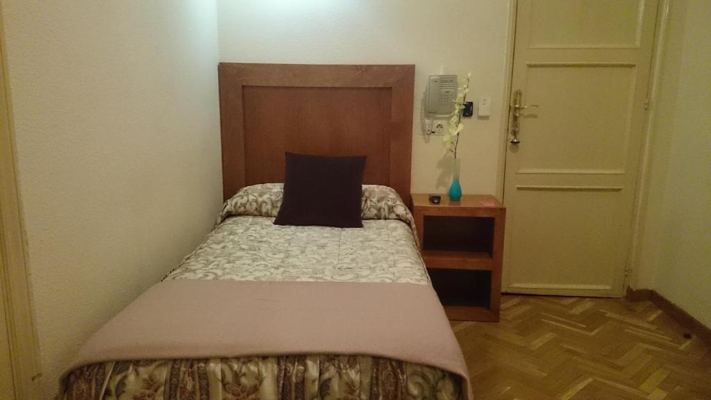 Hostal Greco Gran Via Madryt Pokój zdjęcie