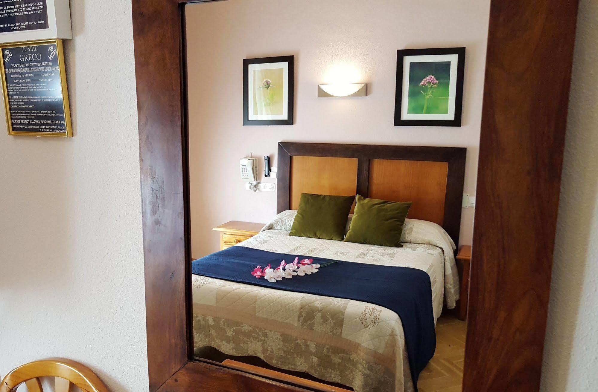 Hostal Greco Gran Via Madryt Zewnętrze zdjęcie