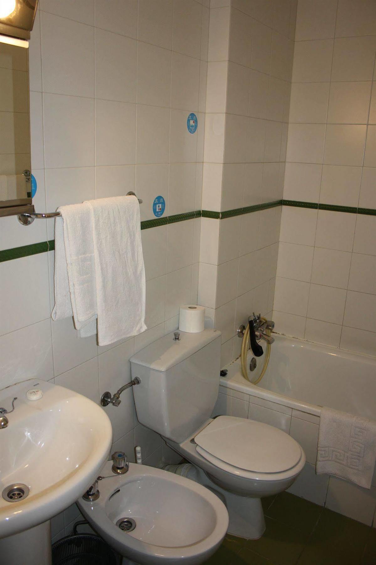 Hostal Greco Gran Via Madryt Zewnętrze zdjęcie