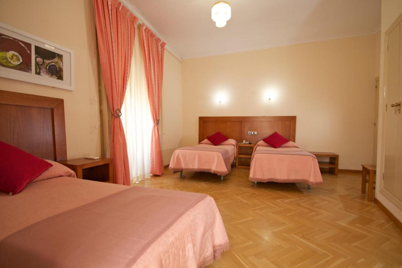 Hostal Greco Gran Via Madryt Zewnętrze zdjęcie